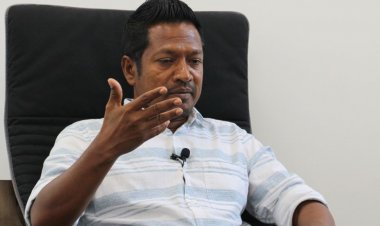 ބައިރޯ ހިފައިގެން ހީރޯ ހެދުނަސް އިންތިއަކީ ޒީރޯ