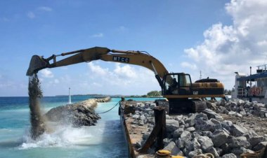 ހެޔޮވެރިކަން: ގައްދޫ ބަނދަރު ތަރައްގީ ކުރަން ފެށުން