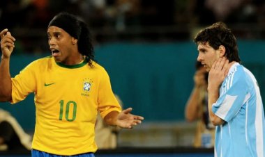 ދުނިޔޭގެ އެންމެ މޮޅު އެއް ކުޅުންތެރިއަކީ މެސީ: ރޮނަލްޑީނިއޯ