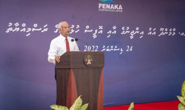 ދެ އިންޖީނުގެއެއް ރައީސް ހުޅުއްވާ ދެއްވުން