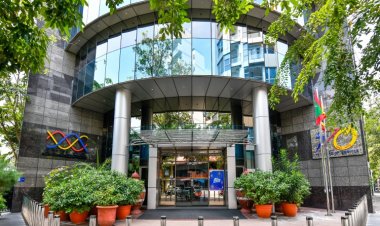 ސްޓެލްކޯ: އައު އަހަރުގެ ތަހުނިޔާ