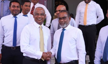 އަދުރޭ  އަކީ  އިބޫގެ  އެޖެންޓެއް!