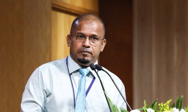 މެނޭޖަރުން ވާންޖެހޭނީ ނަމޫނާ ބަޔަކަށް: ސްޓެލްކޯ ޝަރީފް