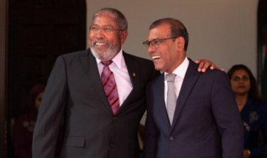 ހުވަޔާ ތައާރުޒްވާހެން މަގާމްތަކުގައި ނުބޭތިއްބޭނެ!