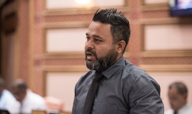 ނައިފަރު ޝީޔާމަށް: ދަރަނިވެރި ދައުލަތަކައިގެން ނޫޅުއްވާ!