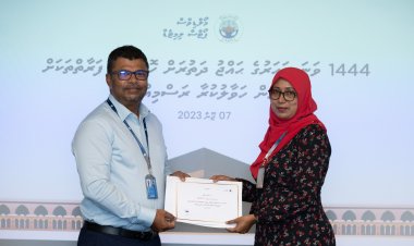 އެމްޕީއެލް: 3 މުއައްޒަފުން ހައްޖަށް ފޮނުވުން