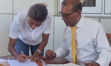 ނިޒާމު ނުގެނެވެނީސް ބަރުލަމާނީ ކެހި ބޮޑުވަޒީރަށް