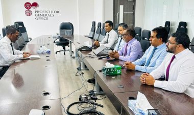 ޔާމީނަކީ އިބޫއަށް ބިރެއްނޫން