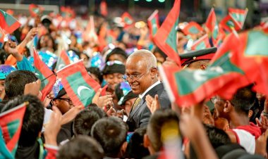 ކުދި ބޮޑު އެންމެންގެ ލޯބި ރައީސަށް