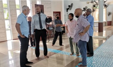 ގެރެންޓީ ހަމަވެފައިވާ ކުލަފާޓާ އަކަށް ދީން ހަދައިފި