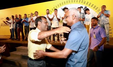 ރައީސް ނަޝީދު އެނބުރި އެމްޑީޕީއަށް!