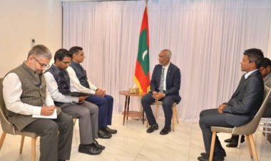 އިންޑިއާ އިން ރައީސް މުއިއްޒު ފިއްތާލުން