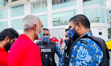 އިންޑިއާ ސިފައިންނޭ ކިޔައިގެން ހެދި ދޮގު ބޭޒާރު