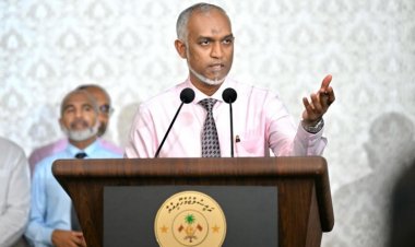 މުއިއްޒު އަޒުލް ކުރަންޖެހޭވަރުގެ އިއުތިރާފެއް!