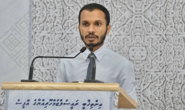 ފިރުޒުލް އިމާމްވެ ކުރައްވަނީ އާވައްތަރެއްގެ ހުކުރެއް!؟