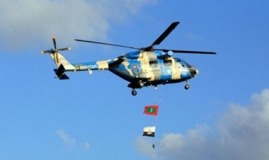 ޔުނީފޯމް ނާޅަންޏާ މުއިއްޒަށް އިންޑިއާ ސިފައިން އޯކޭ!