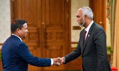 މުސާރަނުދެވިގެން ބޭންކުގައިހުރި އަމިއްލަމީހުންގެ ލާރިކޮޅު ދަމައިގަންނަނީ!