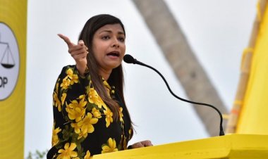 ރޮޒޭނާ ތަރި އޮއްސުނީތަ!