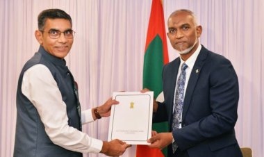 ވަތްކަޑާލަން އުޅުނު އިންޑިއާ އުނގަށް މުއިއްޒު ވެއްޓެނީ؟
