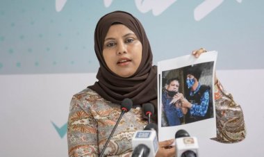 ދުނިޔެ ރަންވެފައިހުރި މީހެއްގެ ދިފާއުގާ ހީނާ!