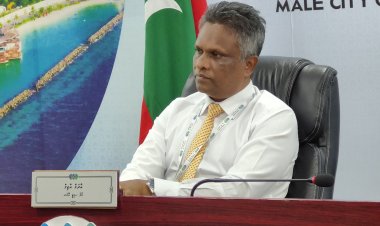 މޭޔަރ އާޒިމު ދައްކަވާ ދެއްވަނީ ތަފާތު ނަމޫނާއެއް