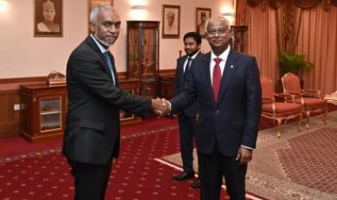 މުއިއްޒު ބޮލަށް ދައުލަތްޖެހީ ކުރީ ސަރުކާރަކުންނޫން!