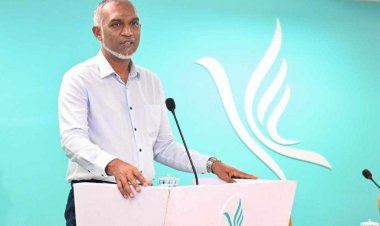 މަސައްލަތައް ނިމޭއިރު ބިޑިއެޅޭނީ މުއިއްޒު އަތުގަ!