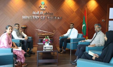 ފުރައްސާރަ ނައިބުން މަގާމުގާ ތިއްބާ އިތުބާރެއް ނުކުރާނެ!