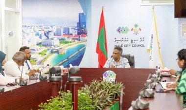 މާލެއަކީ އަމާން ތަނަކަށްހެދުމުގާ މޭޔަރ އާޒިމް!