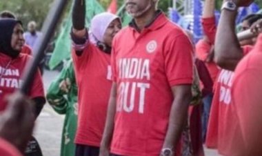 މުއިއްޒުގެ މަވެތިކަމުގެ އުގޫބާތް ދިވެހި ރައްޔިތުންނަށް!