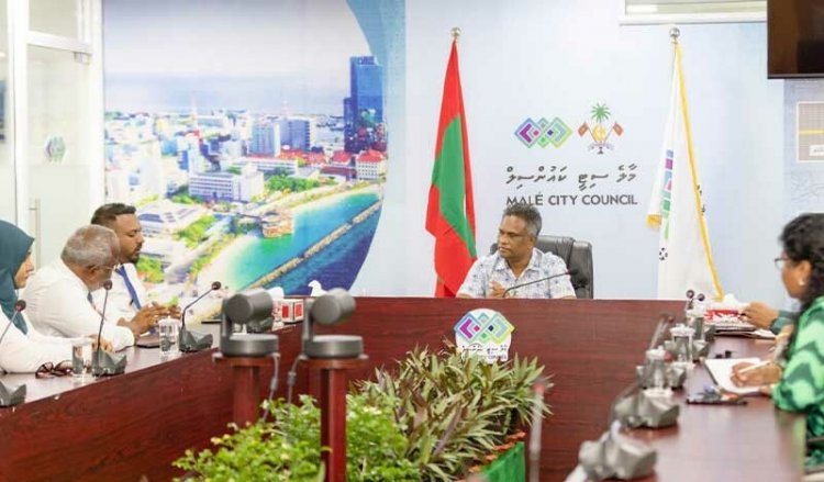 މާލެއަކީ އަމާން ތަނަކަށްހެދުމުގާ މޭޔަރ އާޒިމް!