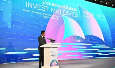 ފިނިފެންމާ އެއްލާލަން މުއިއްޒަށް އެހުރީ ނުކުރިފަ!