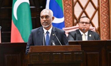 މުއިއްޒު މާދަމާ ރިޔާސީ ބަޔާނޭ ކިޔައިގެން ދޮގުނުހަދާ އިސްތިއުފާދީ!