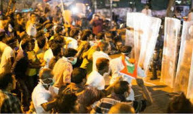 މުއިއްޒާ ދެކޮޅަށް އިހުތިޖާޖަށް  ނިކުންނަންޖެހޭ!
