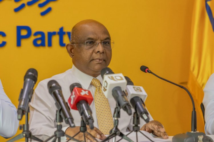 ކައުންސިލްތައް ވިހާމަރުވާ ބަލަހައްޓާ ކުޑައޮފީހެއްގެ ސައިޒަށް ތިރިކޮށްފި: ޝާހިދު