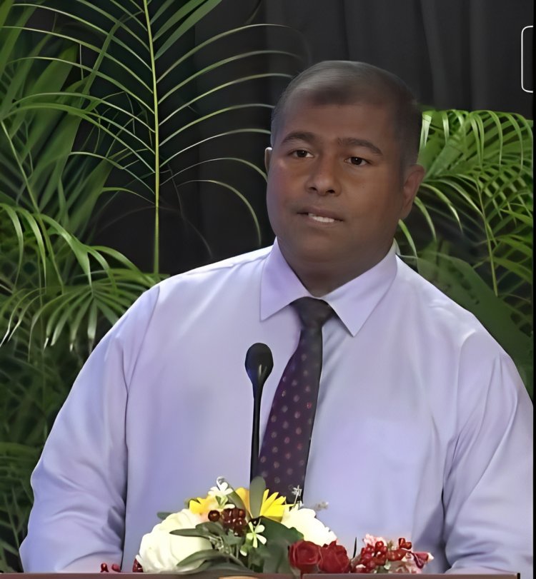 ވަޒީރަށް ގައުމިއްޔަތެއް ގައުމެއް ވަތްކެއްނުވޭ!