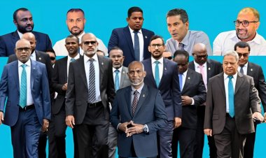 މުއިއްޒު ޖައްބާރަކަށް ހަދަނީ ޕީއެންސީ މަޖިލިސް މެންބަރުން!