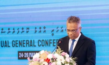 ބާކީކުރުމަކީ ލާމަރުކަޒީ ނިޒާމު ދަންނަކަމެއް ނޫން: އާޒިމް