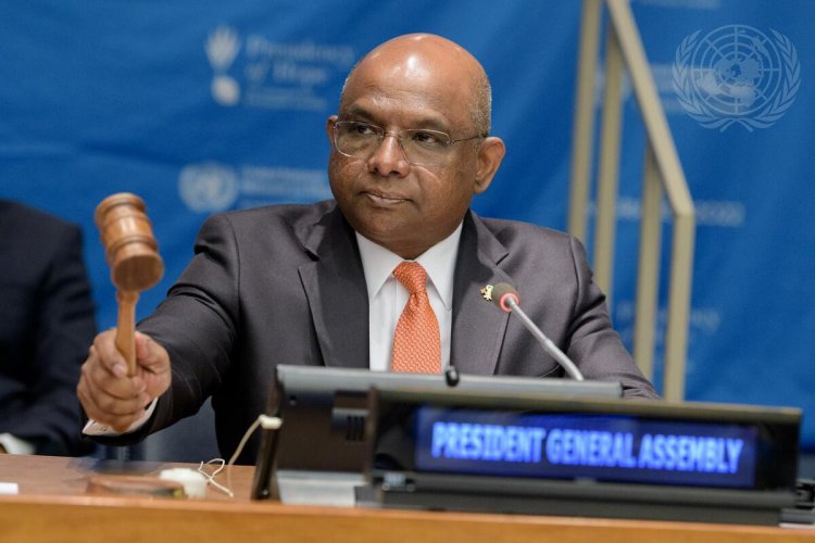 ފަނޑިޔާރުންނަށް ނުލިބޭ އިންސާފެއް ރައްޔިތަކަށް ނުލިބޭނެ: ޝާހިދު