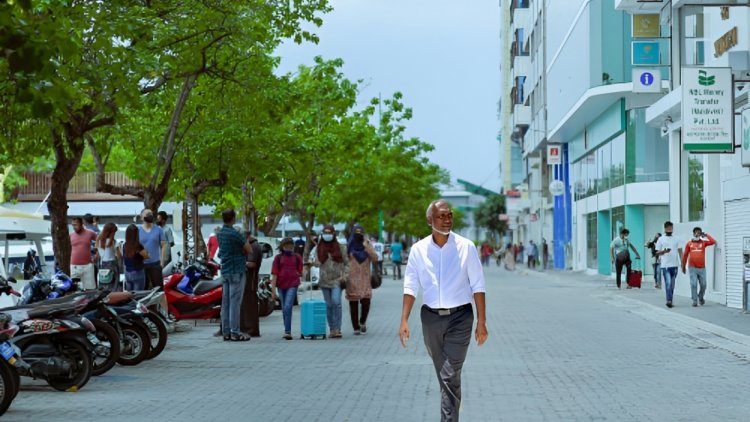 މުއިއްޒަށް ރޯދަމަސް ނިމޭހިސާބު ނުފެނިގެން ބޮޑުތަކުރުފާނުމަގު ނުފެށިފަ!