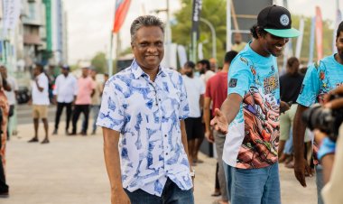 ކޮންޓުރޯލެއް ނުކުރެވޭނެ! ކޮންޓުރޯލެއް ނުކުރެވޭނެ!: މާލޭ މޭޔަރ