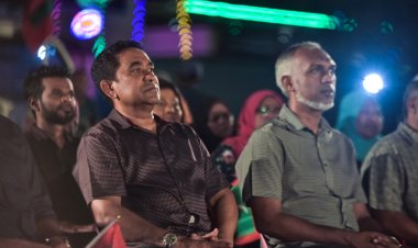 ދައުލަތް ދަވާލާ އިގުތިސޯދު ފުނޑާލީ ޔާމީނާއި އޭނާގެ ދަރިވަރުން