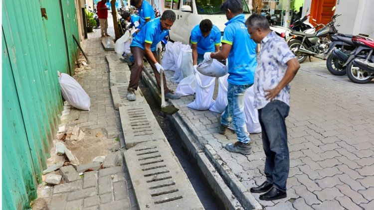 މާލޭ މަގުތަކުގެ ކާނުތަކުން 1359 ޓަނު ވެލިނަގާ 15652 ކާނު ސާފުކޮށްފި