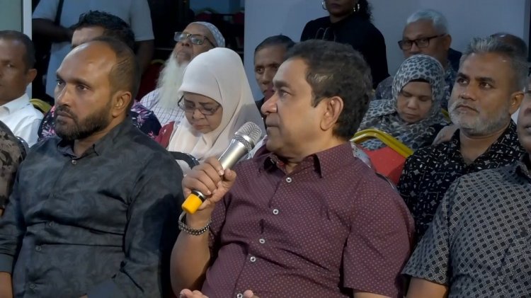 އަމިއްލައަށް ޑައިރެކްޓްކުރާ ގޭ-ފެންޑާ ޝޯތަކުން މުލުވަގު ފޮރުވުން