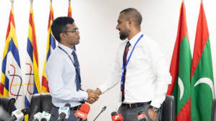 މިހާރު އޮތް ޙާލަތުން އަރައިގަތުމަށް ހުރިހާ އެހީއެއް ފެނަކައަށް ވެދޭނަން
