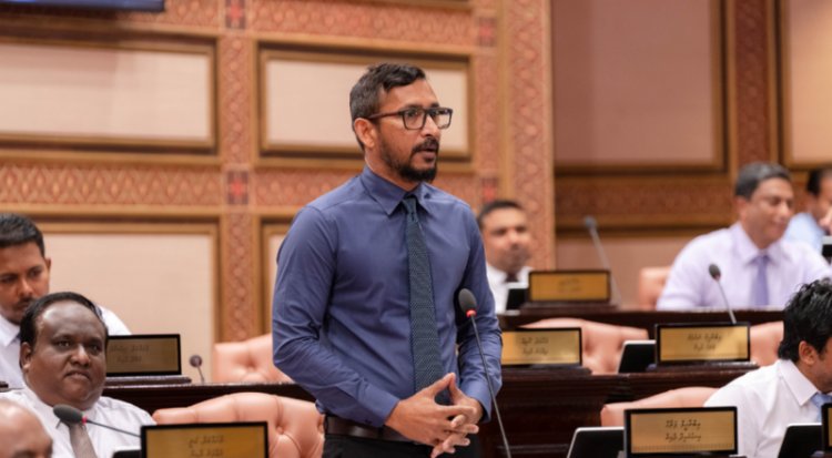 ފަލާހަށް: މީޑިއާ އުލުބައިންދަށް ނޫޅެ ގެއަށް ކަނޑާލާ