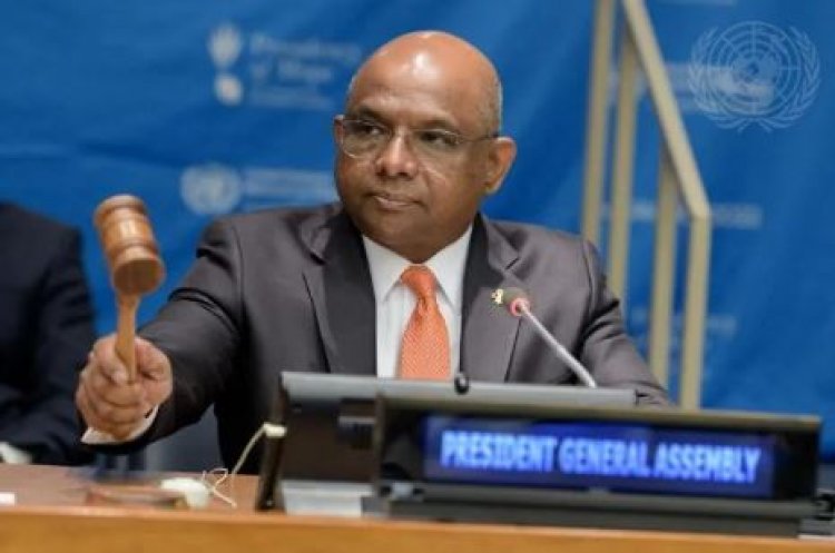 ޕީއެންސީއަށް ހަޖަމް ނުވިޔަސް ދުނިޔޭގެ ރައީސް ވަރެއް ހަމަނެތް!