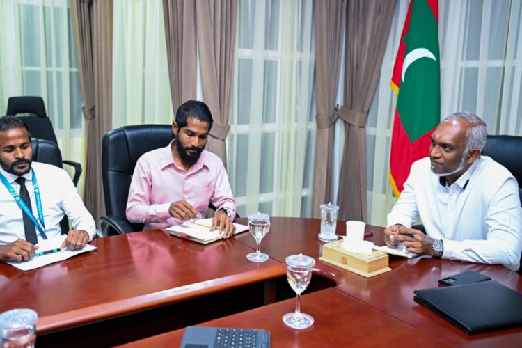ދޮންފަނު މީހުންނޭ ކިޔައިގެން ރައީސް މުއިއްޒު ހެދީ ދޮގެއް: ދޮންފަނު ރައީސް