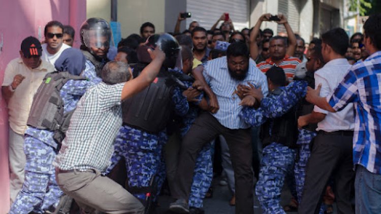 ގޭންގްތައް ނެރެގެން ދިފާއު ކުރެވުނު ސަރުކާރެއް ނެތް!