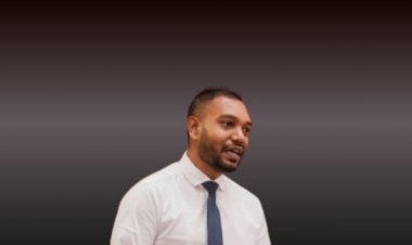 މުއިއްޒު ބޮޑުމަންޒަރު ދައްކަން އިސްރާފުކުރަނީ - ރައްޔިތުން ސަލާން ޖަހަނީ